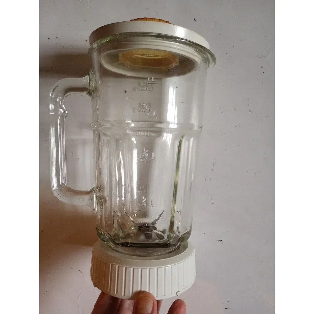 Vintage Waring Vortex 16 Blender 8 Speed Harvest Gold Mid Century MCM 5 Cup